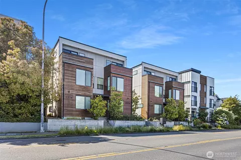 7025 35th Ave NE #B, Seattle, WA 98115