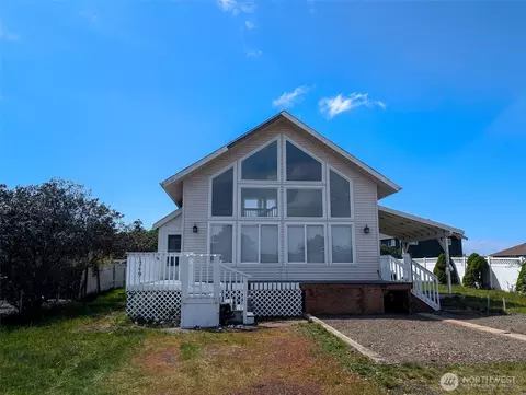 1249 E Ocean Shores Blvd SW, Ocean Shores, WA 98569