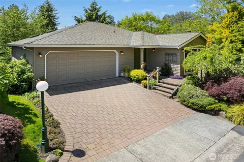 619 Elm Pl, Edmonds, WA 98020