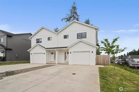 1013 Peach Rd #A & B, Winlock, WA 98596