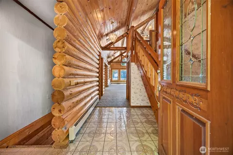Entry Way - 1236 E Island View Rd, Grapeview, WA 98546 photo 1 of 2
