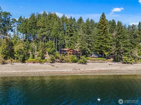 View/Area - 1236 E Island View Rd, Grapeview, WA 98546 photo 6 of 9