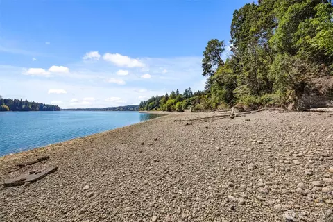 View/Area - 1236 E Island View Rd, Grapeview, WA 98546 photo 3 of 9