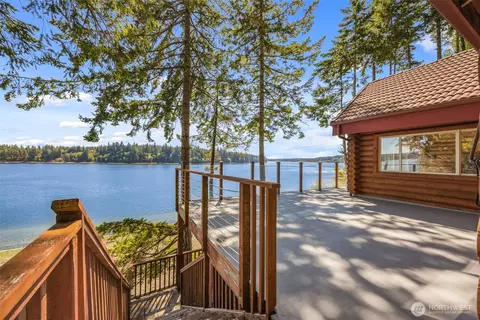 Exterior - 1236 E Island View Rd, Grapeview, WA 98546 photo 4 of 6