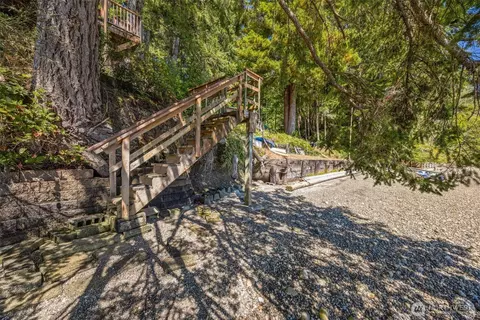 Exterior - 1236 E Island View Rd, Grapeview, WA 98546 photo 5 of 6