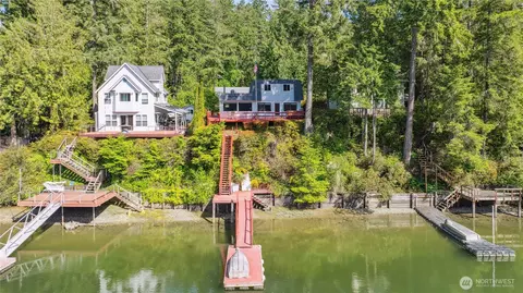 6910 Cliff Ave SW, Longbranch, WA 98351
