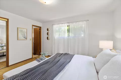 Bedroom - 1420 Olympic Ave, Edmonds, WA 98020 photo 2 of 9