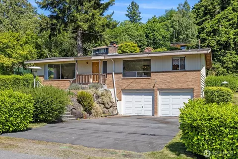 Exterior - 1420 Olympic Ave, Edmonds, WA 98020 photo 11 of 11