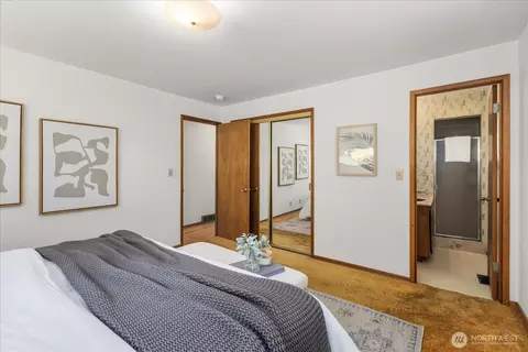 Bedroom - 1420 Olympic Ave, Edmonds, WA 98020 photo 3 of 9