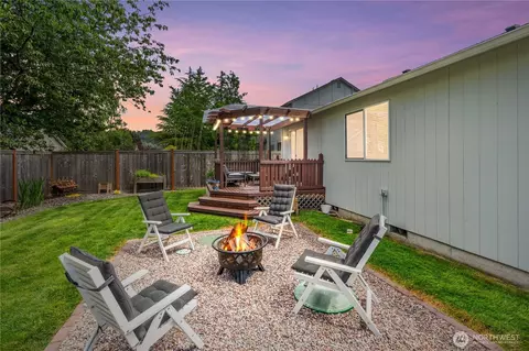 Exterior - 16303 93rd St E, Sumner, WA 98390 photo 1 of 14