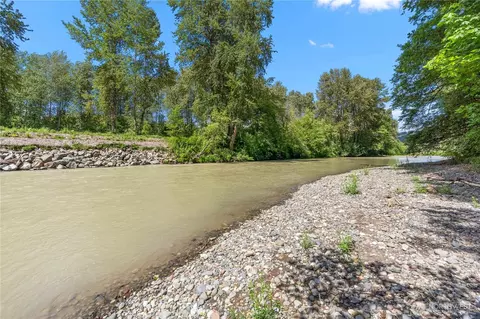 View/Area - 16303 93rd St E, Sumner, WA 98390 photo 2 of 2