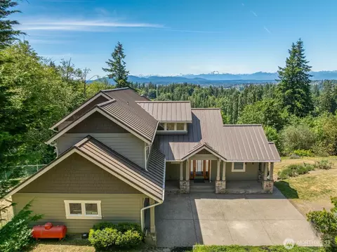 5675 E Hillcrest Dr, Port Orchard, WA 98366
