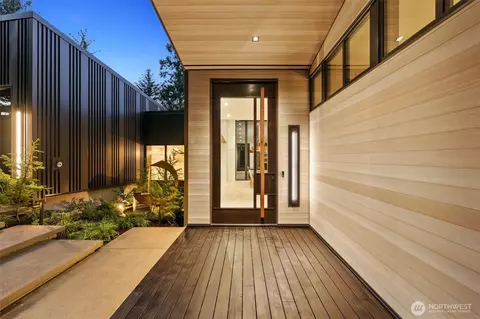 204 Northside Rd, Bellevue, WA 98004