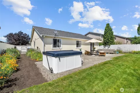 Exterior - 206 Whitley St NW, Orting, WA 98360 photo 4 of 13