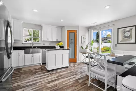 Kitchen - 206 Whitley St NW, Orting, WA 98360 photo 1 of 2