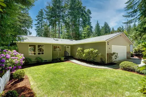 338 Snohomish Dr, La Conner, WA 98257