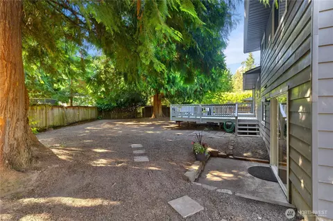 Exterior - 19802 33rd Dr SE, Bothell, WA 98012 photo 7 of 9