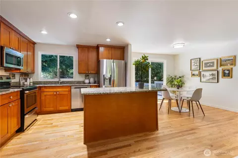 Kitchen - 19802 33rd Dr SE, Bothell, WA 98012 photo 3 of 6