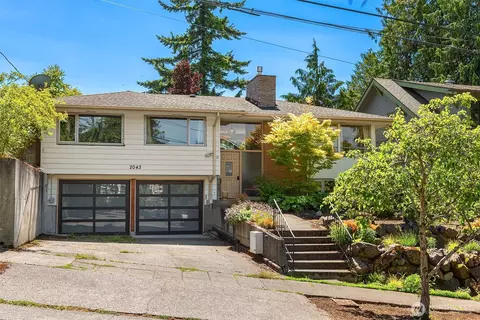 2043 N 78th St, Seattle, WA 98103