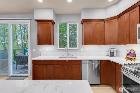 Kitchen - 128 202nd St SE, Bothell, WA 98012 photo 2 of 3