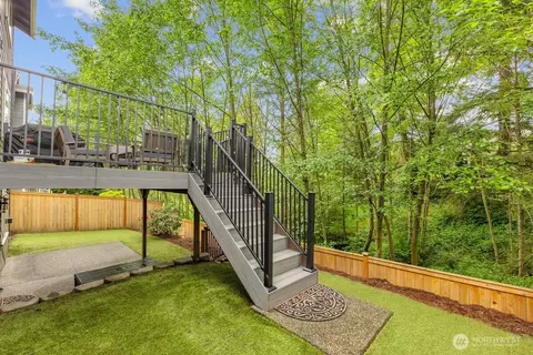 Exterior - 128 202nd St SE, Bothell, WA 98012 photo 6 of 9
