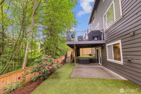 Exterior - 128 202nd St SE, Bothell, WA 98012 photo 7 of 9