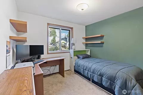 18714 NE 103rd Ave, Bothell, WA 98011 photo 17