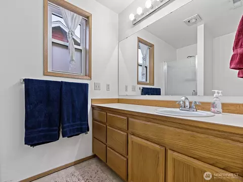 18714 NE 103rd Ave, Bothell, WA 98011 photo 15