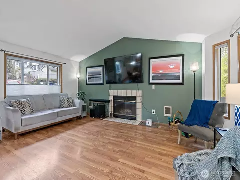 18714 NE 103rd Ave, Bothell, WA 98011 photo 4