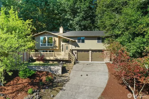 7605 Alice Ct SE, Lacey, WA 98503