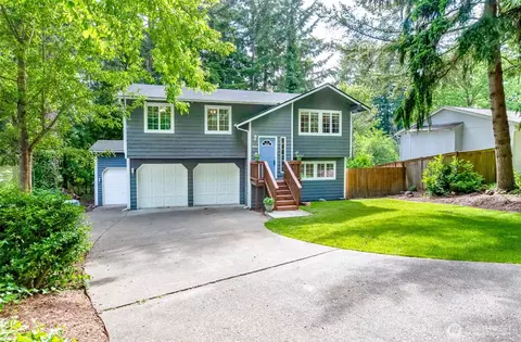20506 Lapaloma Dr E, Bonney Lake, WA 98391