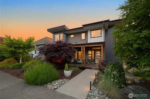 602 12th St, Bellingham, WA 98225
