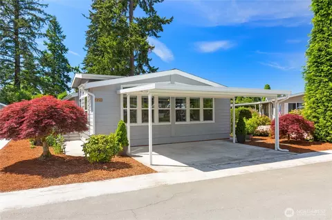 1725 242nd St SE #220, Bothell, WA 98021