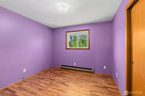 Bedroom - 13524 E 5th Ave, Spokane Valley, WA 99216 photo 4 of 7