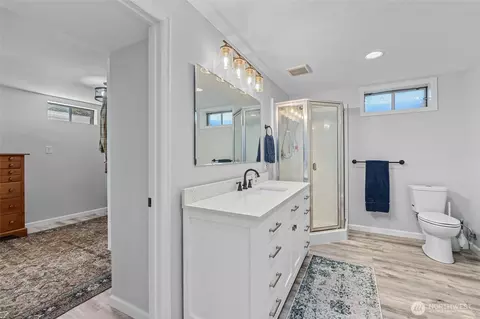 Bath - 13524 E 5th Ave, Spokane Valley, WA 99216 photo 4 of 4