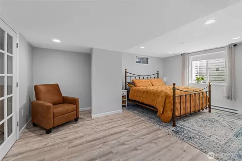 Bedroom - 13524 E 5th Ave, Spokane Valley, WA 99216 photo 5 of 7