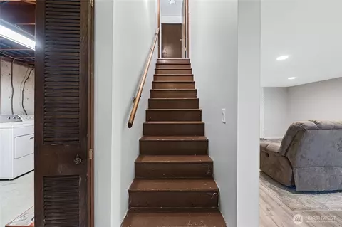 Entry Way - 13524 E 5th Ave, Spokane Valley, WA 99216 photo 3 of 3
