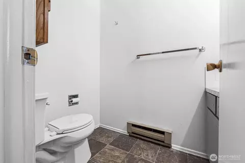 Bath - 13524 E 5th Ave, Spokane Valley, WA 99216 photo 2 of 4
