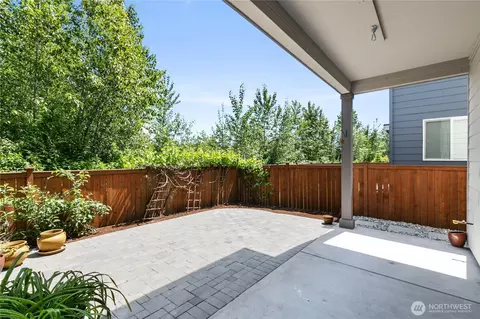 Exterior - 17709 36th Dr SE, Bothell, WA 98012 photo 2 of 7