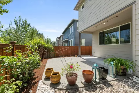 Exterior - 17709 36th Dr SE, Bothell, WA 98012 photo 6 of 7