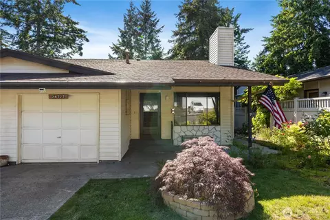 24727 12th Ave S, Des Moines, WA 98198