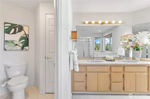 Bath - 1825 England Ave, Everett, WA 98203 photo 5 of 5