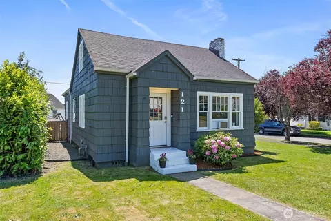 121 SW Alfred Ave, Chehalis, WA 98532