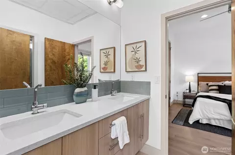 2222 E Mcgraw St, Seattle, WA 98112 photo 14