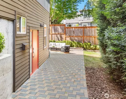 2222 E Mcgraw St, Seattle, WA 98112 photo 22