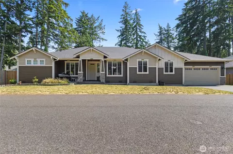 10303 Hipkins Rd SW, Lakewood, WA 98498