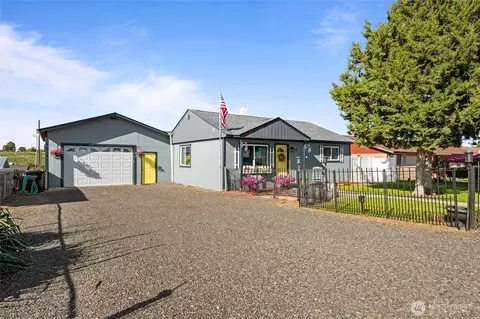 218 NW Calla Loop, Royal City, WA 99357