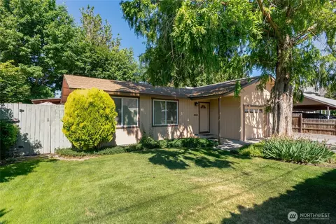 303 Sullivan St, Cashmere, WA 98815