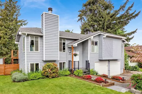 3819 Magrath Rd, Bellingham, WA 98226