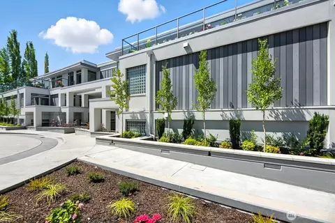 225 2nd St S #A-1, Kirkland, WA 98033